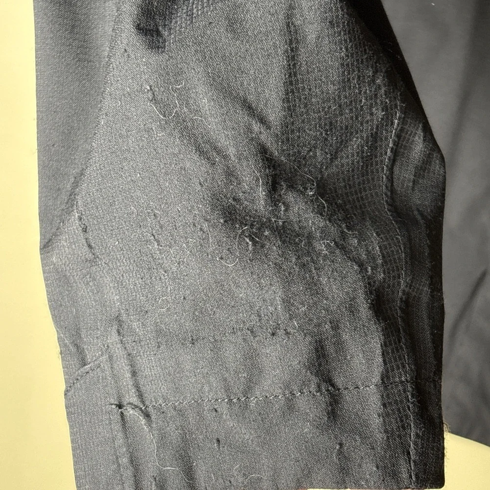 North Face Men's Size Small Black Lightweight Jacket - Flaws